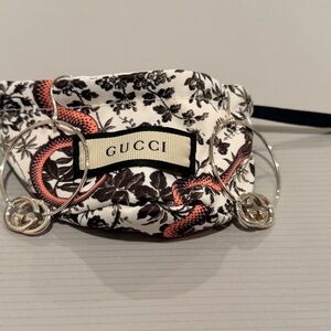Gucci Britt Silver GG Signature Loop